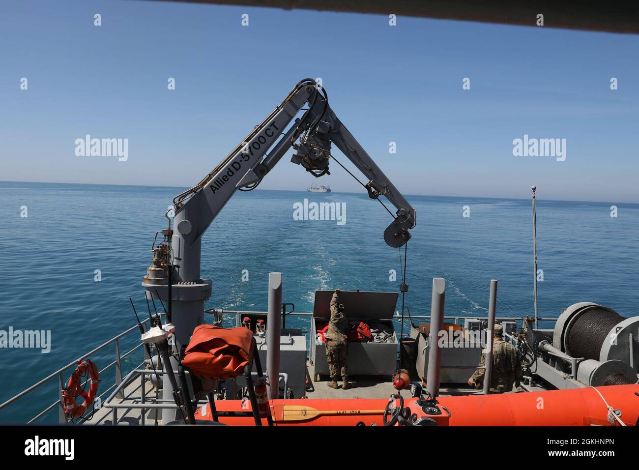 The USNS Bob Hope seen from the deck of the U.S. Army Logistics Support ...
