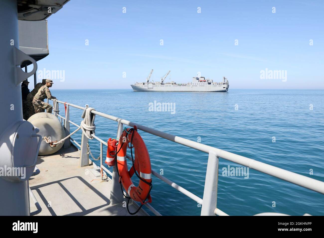 Usns bob hope hi-res stock photography and images - Alamy