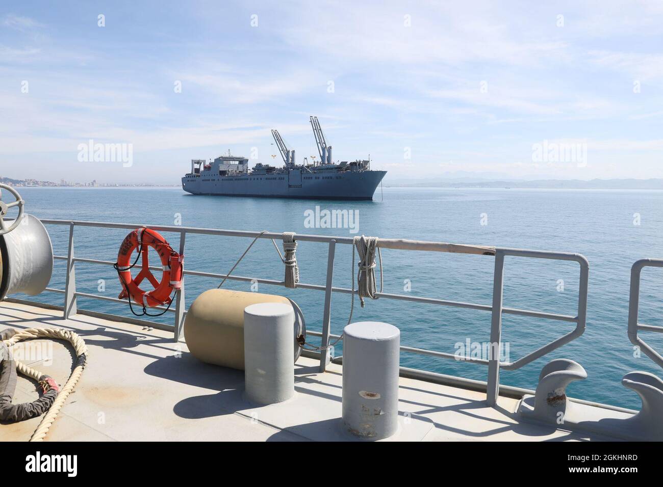 Usns bob hope hi-res stock photography and images - Alamy