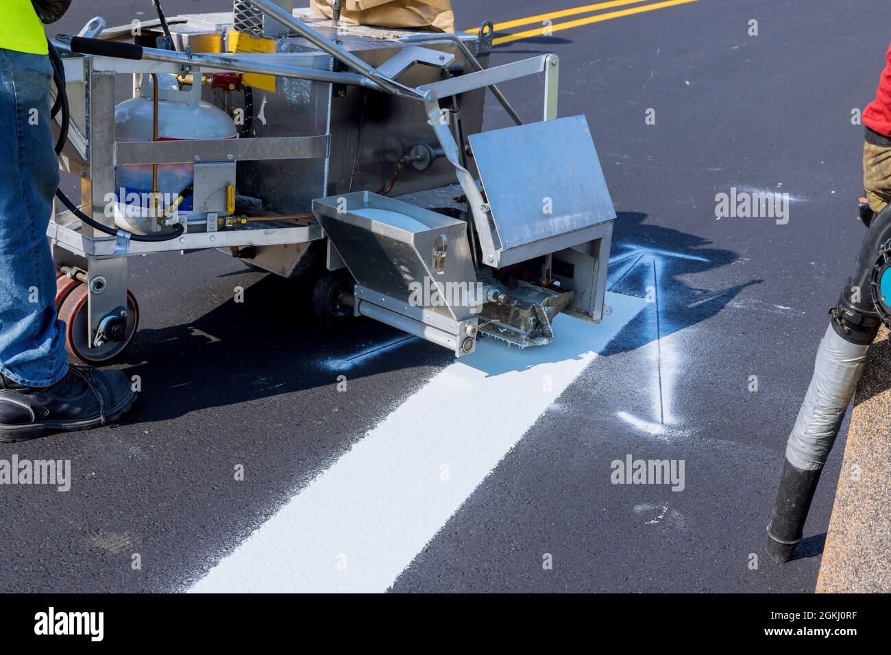 White paint markings hires stock photography and images Alamy