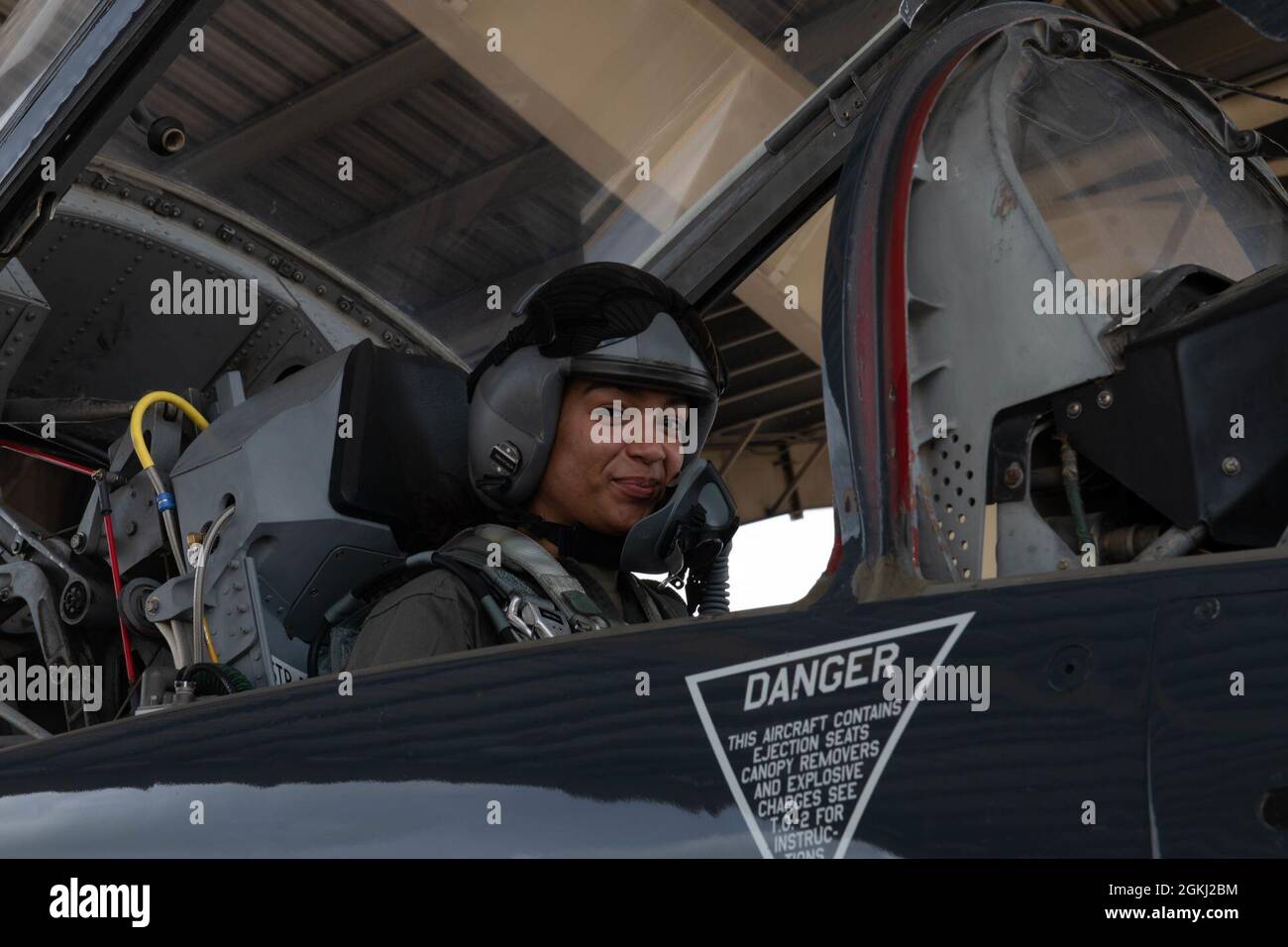 Airfield and weather systems hires stock photography and images Alamy