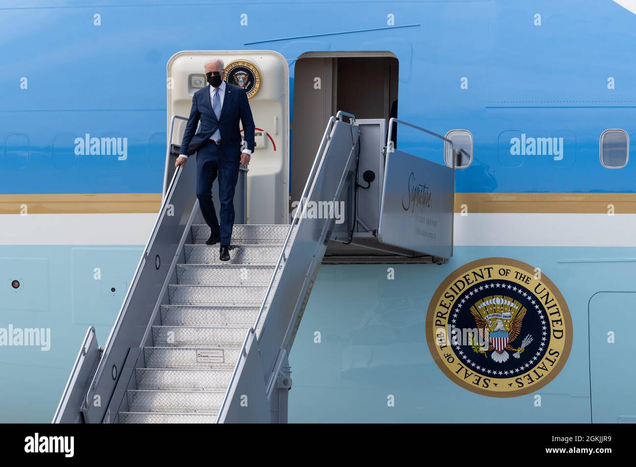 Denver, United States. 14th Sep, 2021. President Joe Biden walks down