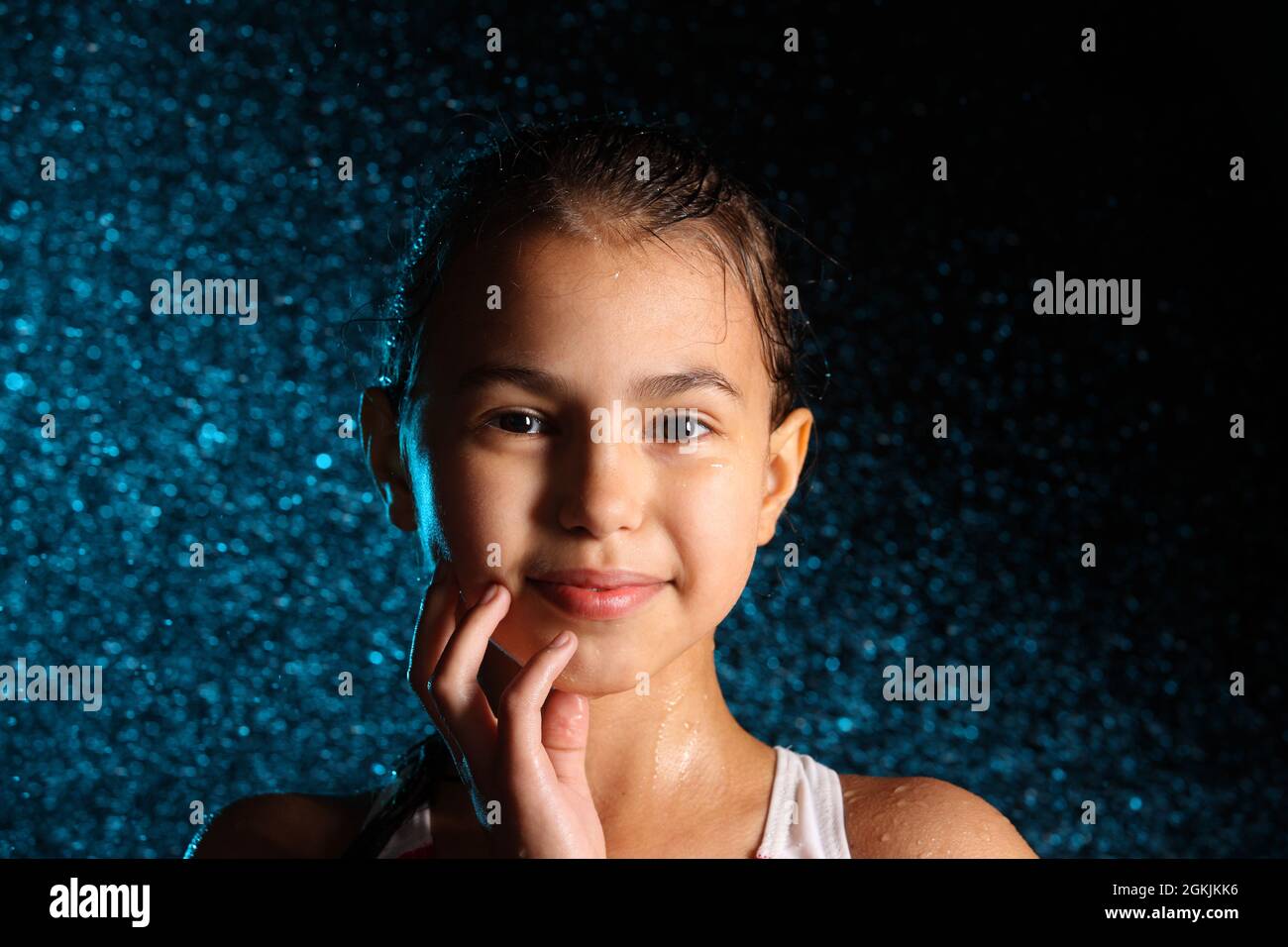 Young girl pre teen posing hi-res stock photography and images - Page 3 -  Alamy