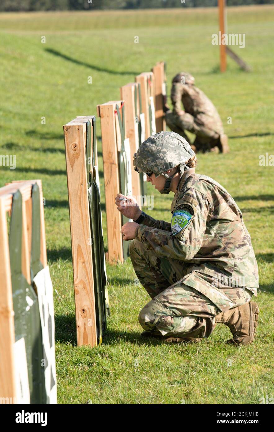 Zero and qualification range hi-res stock photography and images - Alamy