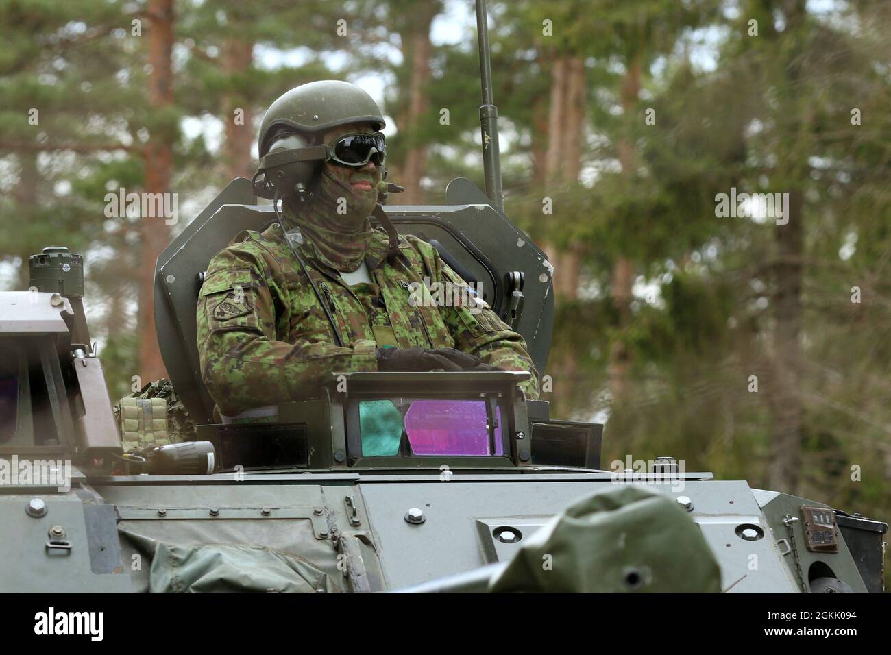 Tapa Central Training Area Estonia An Estonian Gunner Assigned To Bravo Company Scouts Battalion In A Cv90 Infantry Fighting Vehicle Observes His Tank Trail While Conducting Follow On Missions With 5th