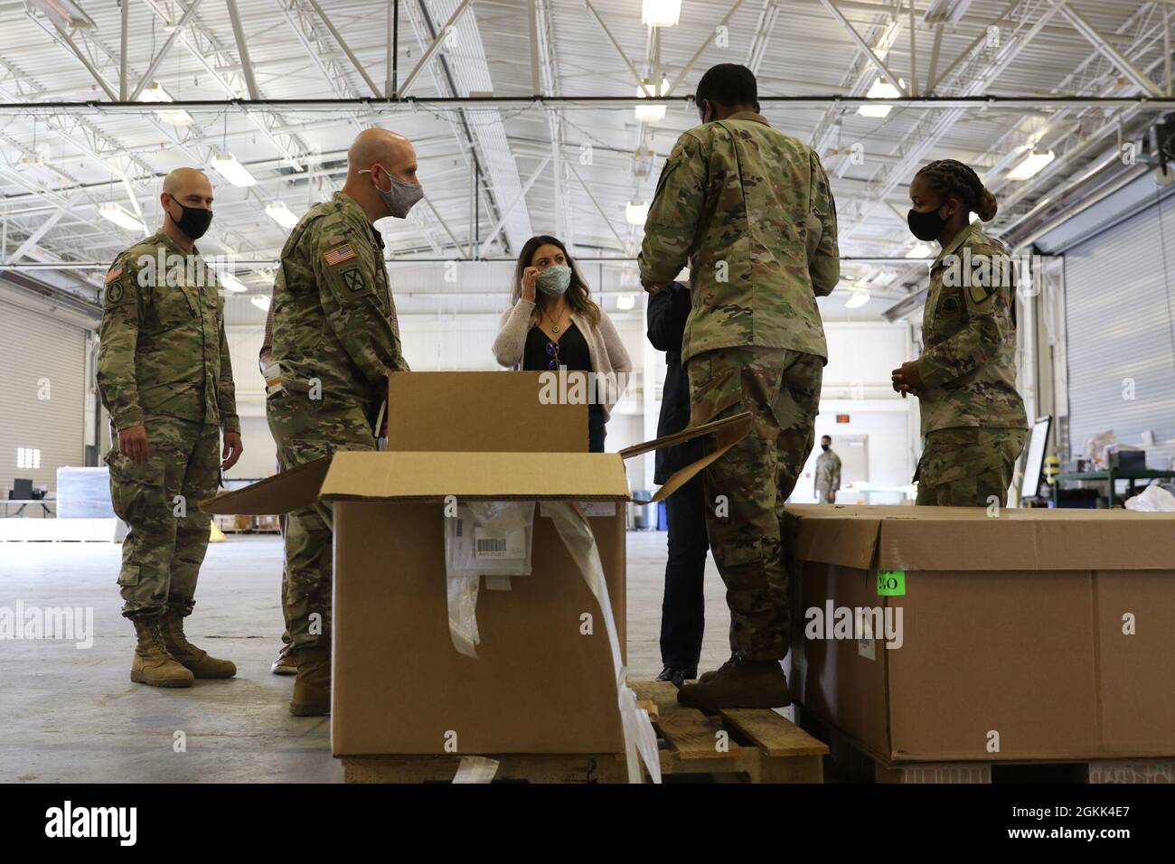 Members of the Army Research Laboratory discuss the methods used to ...