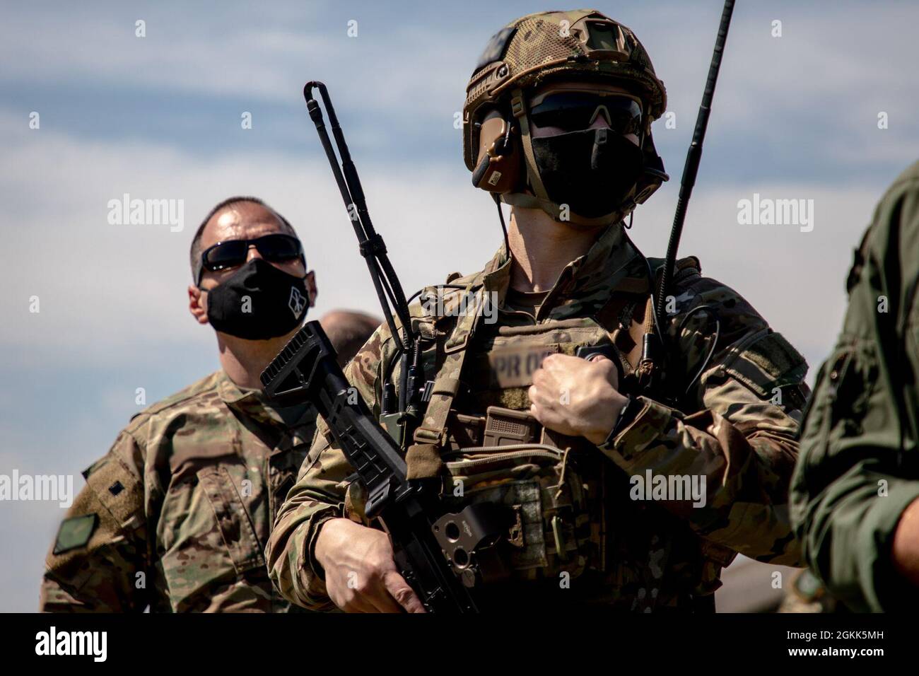 Hungarian Special Operations Forces operators participate in aerial vehicle  interdiction training as part of Black Swan 21 in Szolnok, Hungary, May 12,  2021. Black Swan 21 is an annual Hungarian-led multinational special