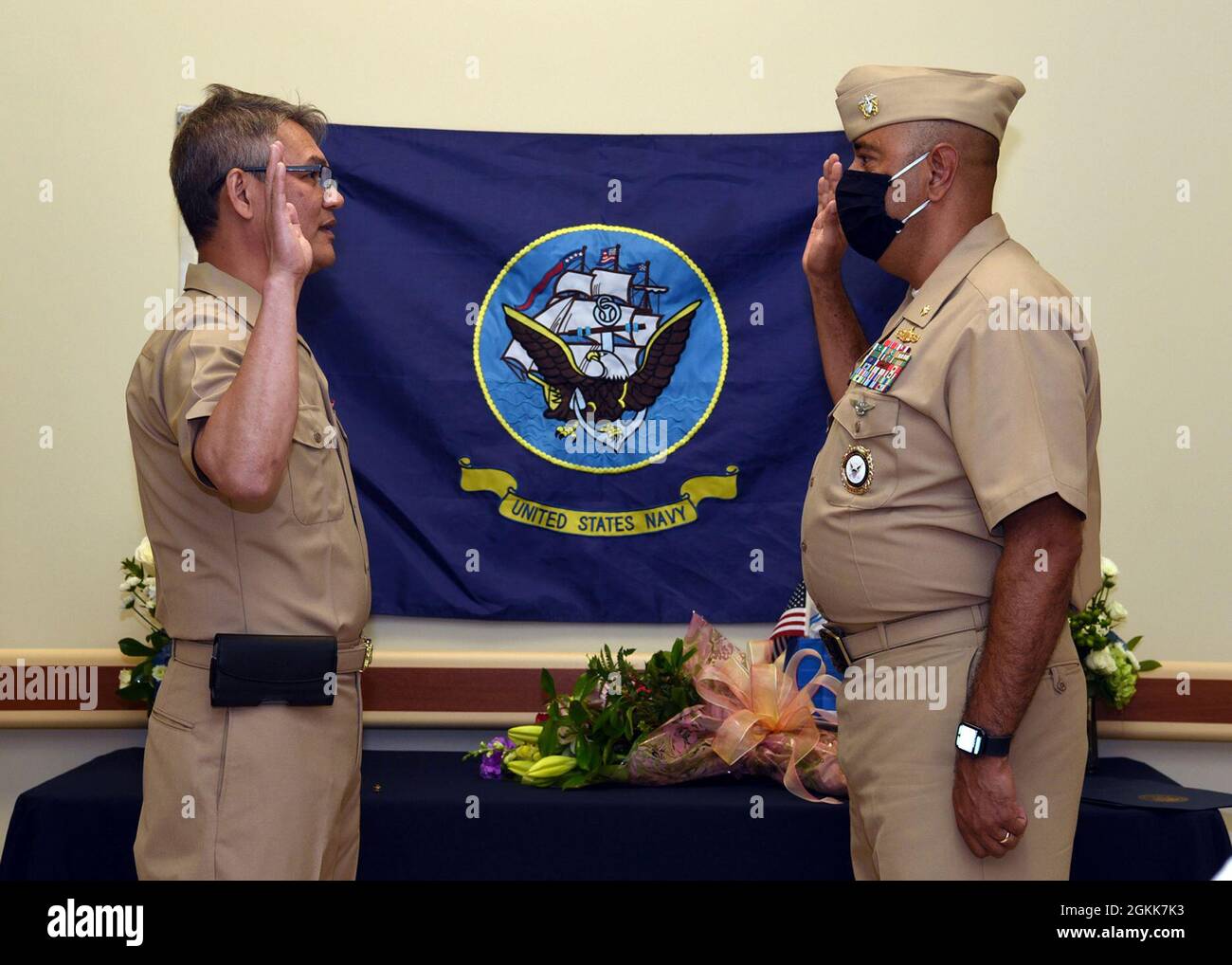 DVIDS - Images - 653rd RSG commander conducts reenlistment ceremony at NFL  game [Image 5 of 6]