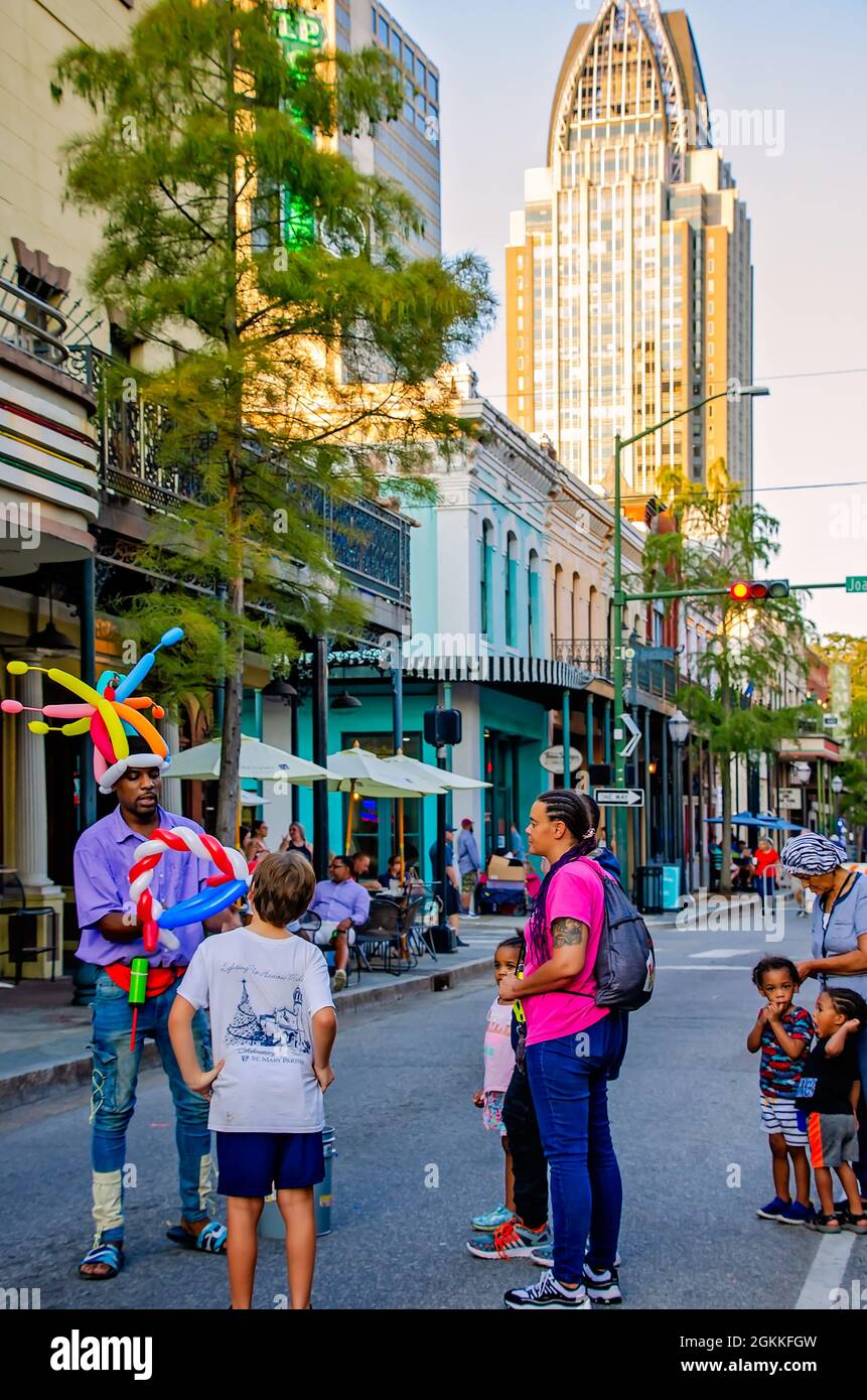 U s african crowd street hires stock photography and images Alamy
