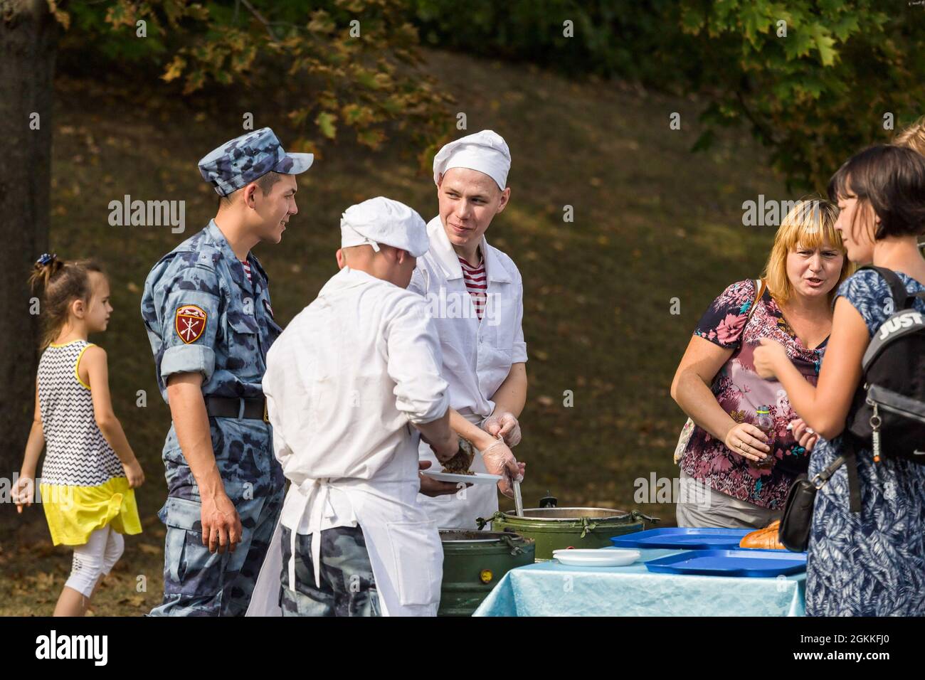Cooking Chefs of the Russian Guard are seen on Poklonnaya Hill, during ...