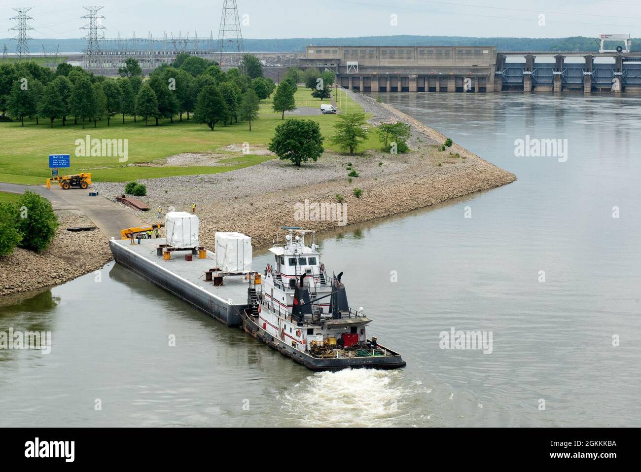 The Motor Vessel John Wepfer delivers two 90ton transformers May 18, 2021 to the Barkley Dam