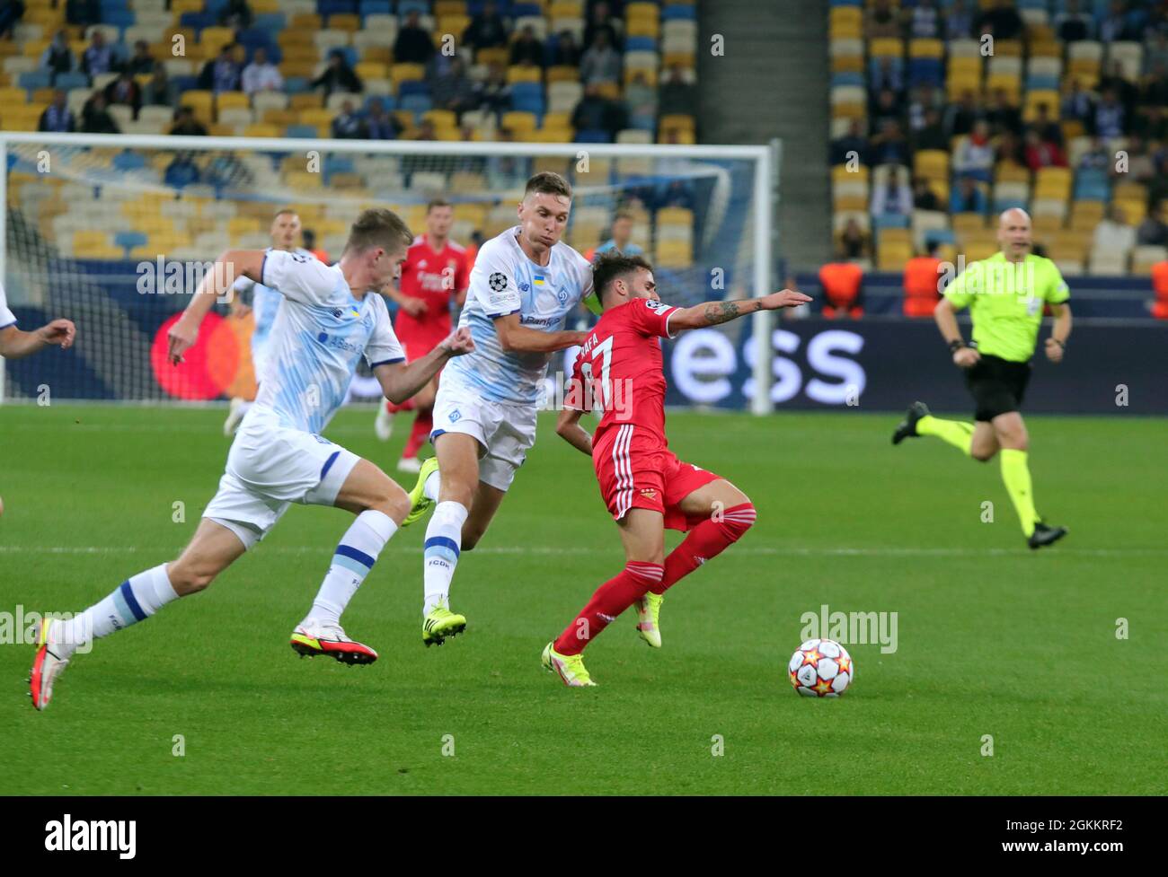 KYIV, UKRAINE - SEPTEMBER 14, 2021 - Players are seen in action during the  2021/2022 UEFA Champions League Group E game between FC Dynamo Kyiv and  S.L. Benfica Portugal which ended in
