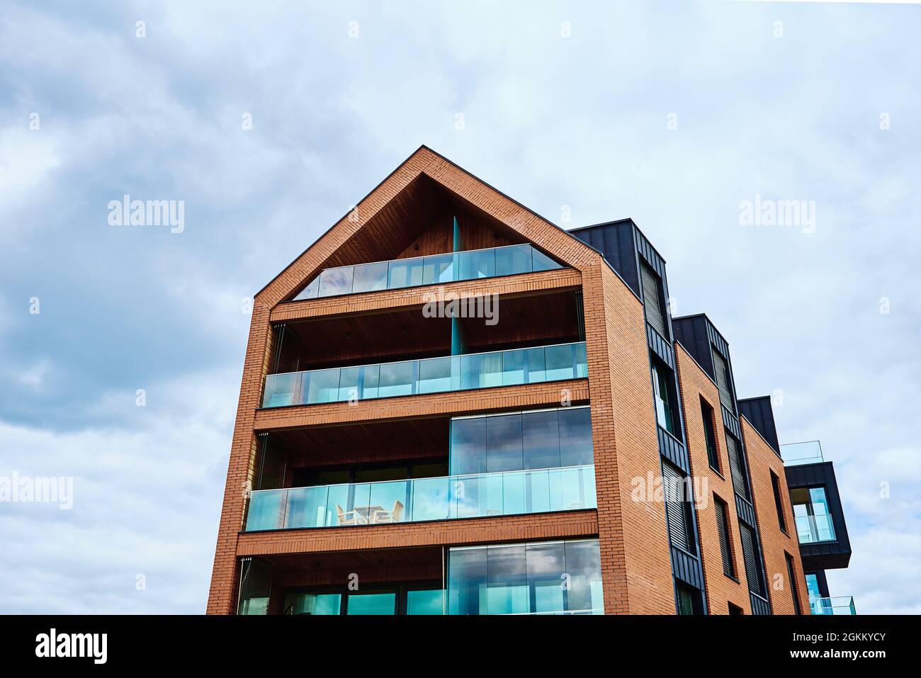 Residential building in the city. Modern architecture Stock Photo - Alamy