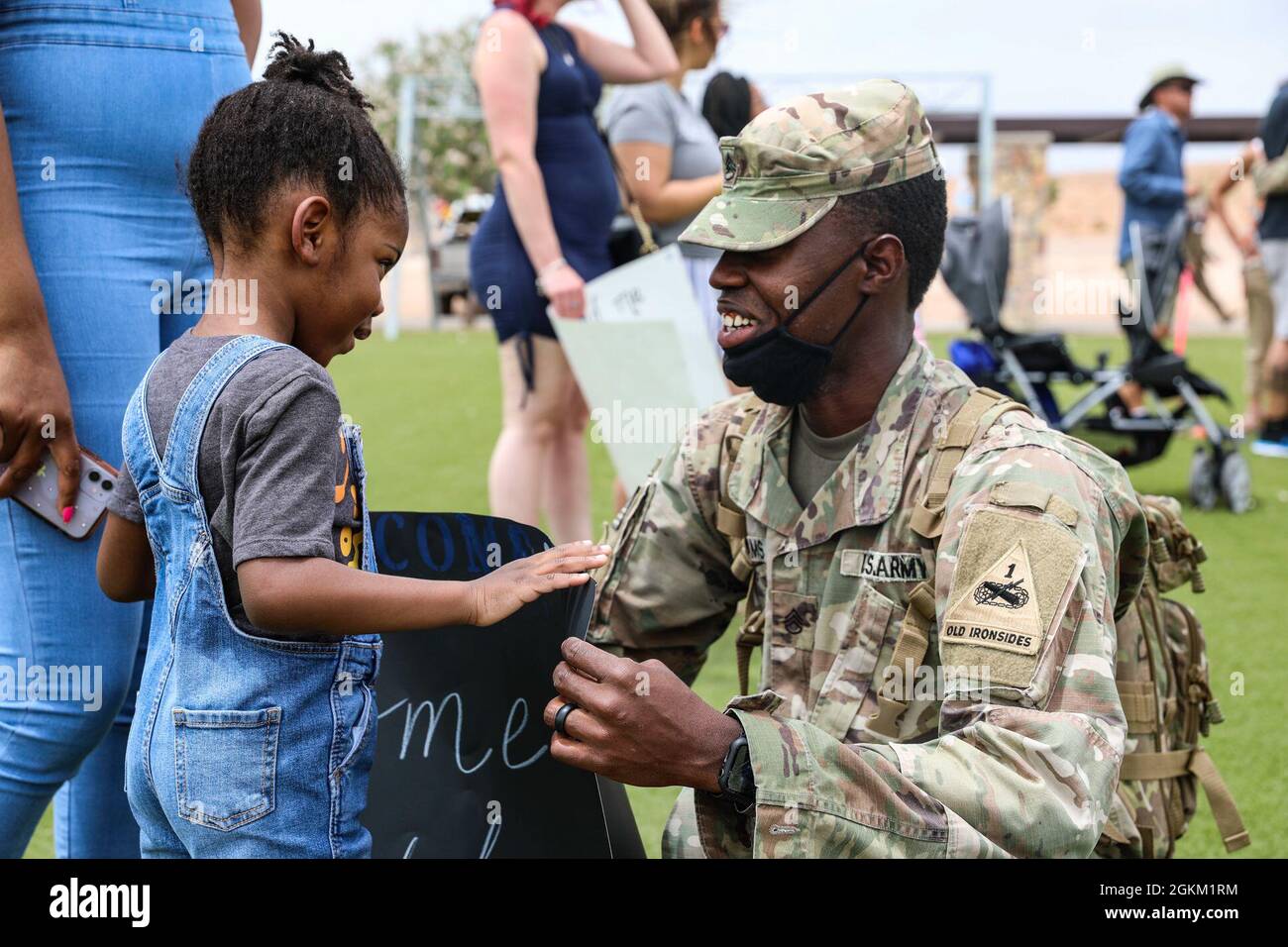 Soldiers with 1st Battalion, 35th Armored Regiment, 2nd Armored Brigade Combat Team, 1st Armored Division and smaller elements of subordinate battalions were greeted by division and brigade command teams and family members at Fort Bliss, Texas, May 21, 2021. The Soldiers are returning from a 9-month deployment in support of Operation Spartan Shield. Stock Photo