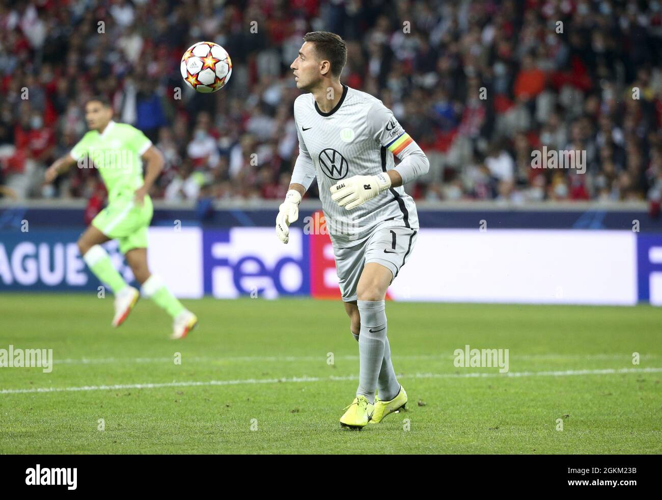 Lille, France, September 14, 2021,  Goalkeeper of Wolfsburg Koen Casteels during the UEFA Champions League, Group Stage, Group G football match between Lille OSC (LOSC) and VfL Wolfsburg on September 14, 2021 at Stade Pierre Mauroy in Villeneuve-d?Ascq near Lille, France - Photo: Jean Catuffe/DPPI/LiveMedia Stock Photo