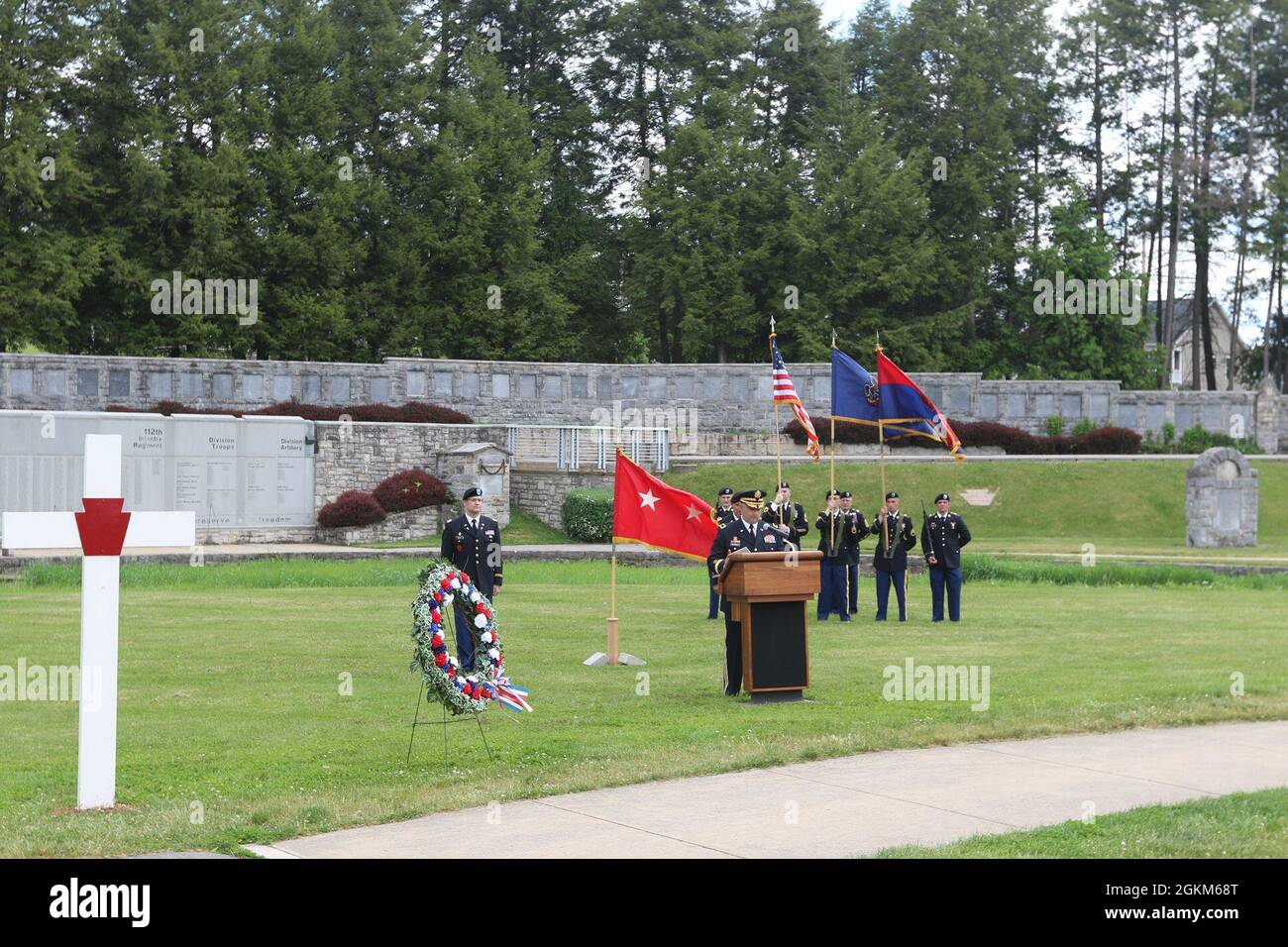Soldiers with Headquarters and Headquarters Battalion, 28th Infantry ...
