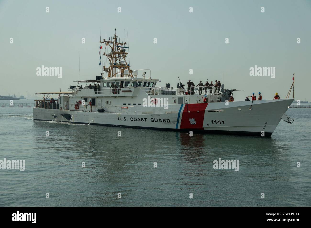 210525-A-IY623-0039 GULF OF BAHRAIN (May 25, 2021) – U.S. Coast Guard fast  response cutter USCGC Charles Moulthrope (WPC 1141) transits the Gulf of  Bahrain, en route to its new homeport at Naval