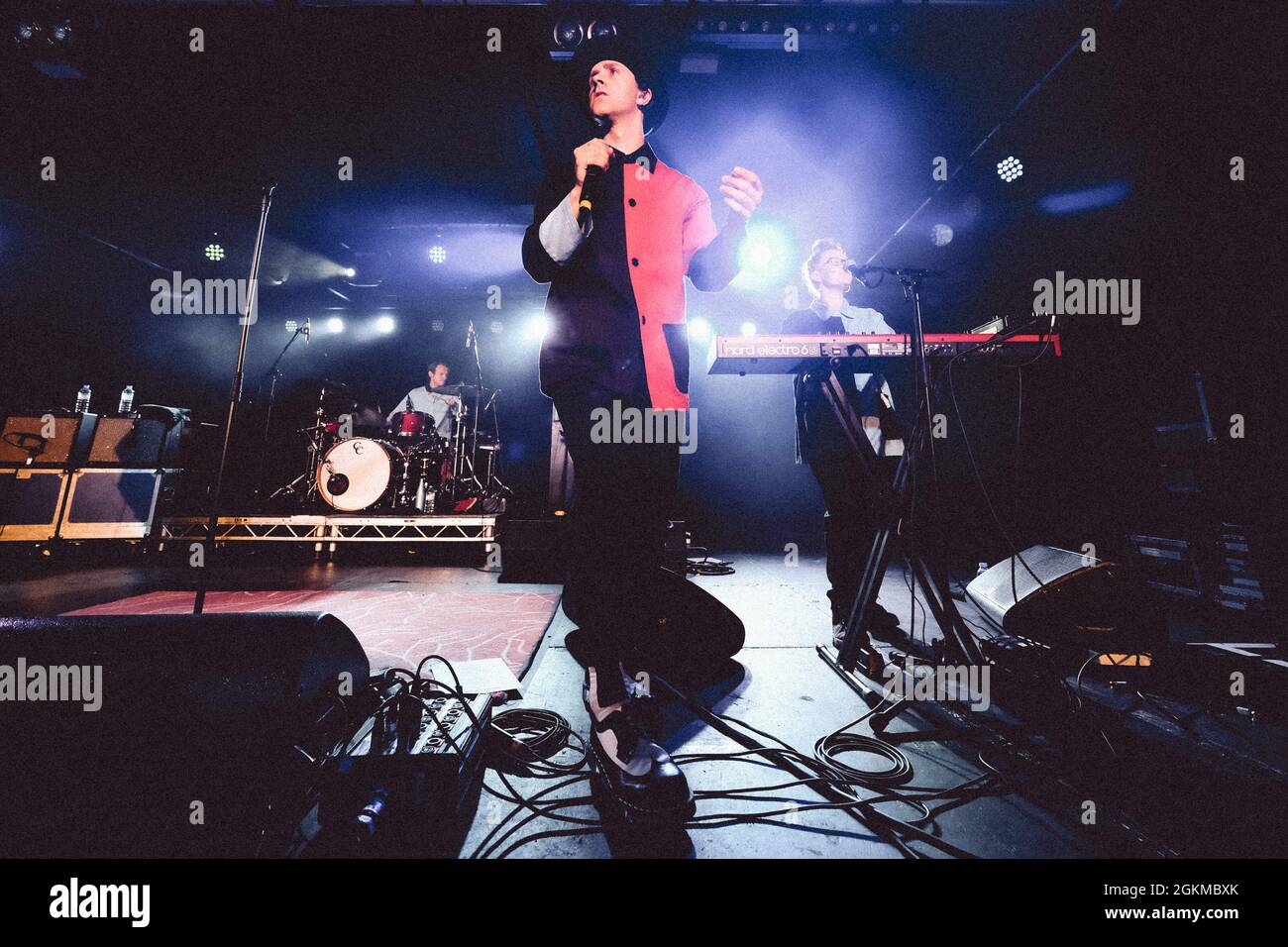 Newcastle, UK - 14.09.21: Maximo Park perform onstage at Newcastle University Students Union. The band performed their most recent album, Nature Always Wins, and second album Our Earthly Pleasures, in full. Photo Credit: Thomas Jackson / Alamy Live News. Stock Photo