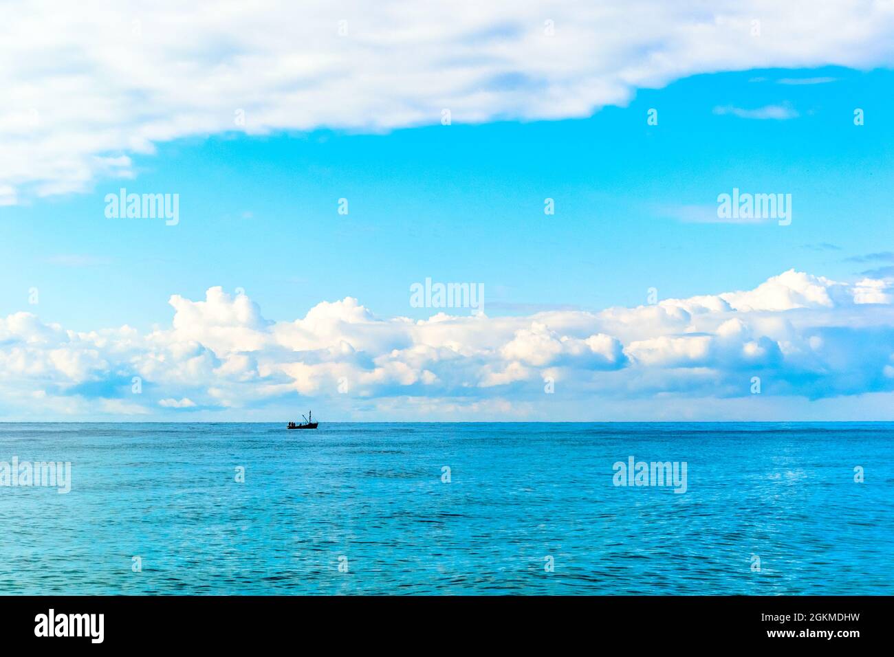 Curly clouds hi-res stock photography and images - Alamy