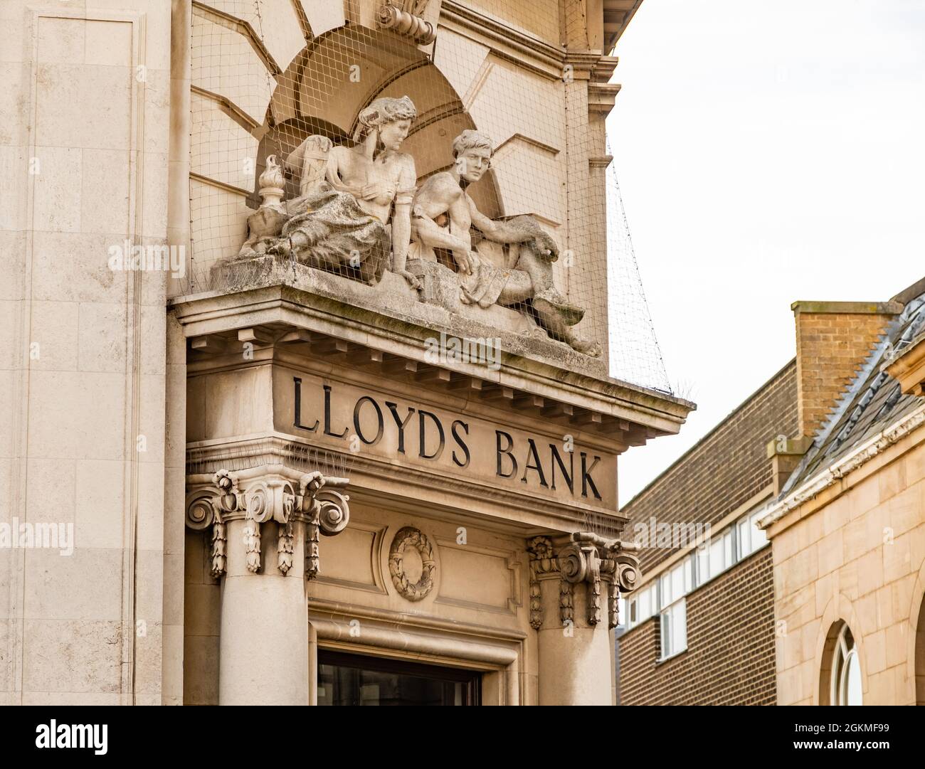 Entrance of the Lloyds Bank in King's Lynn Stock Photo Alamy