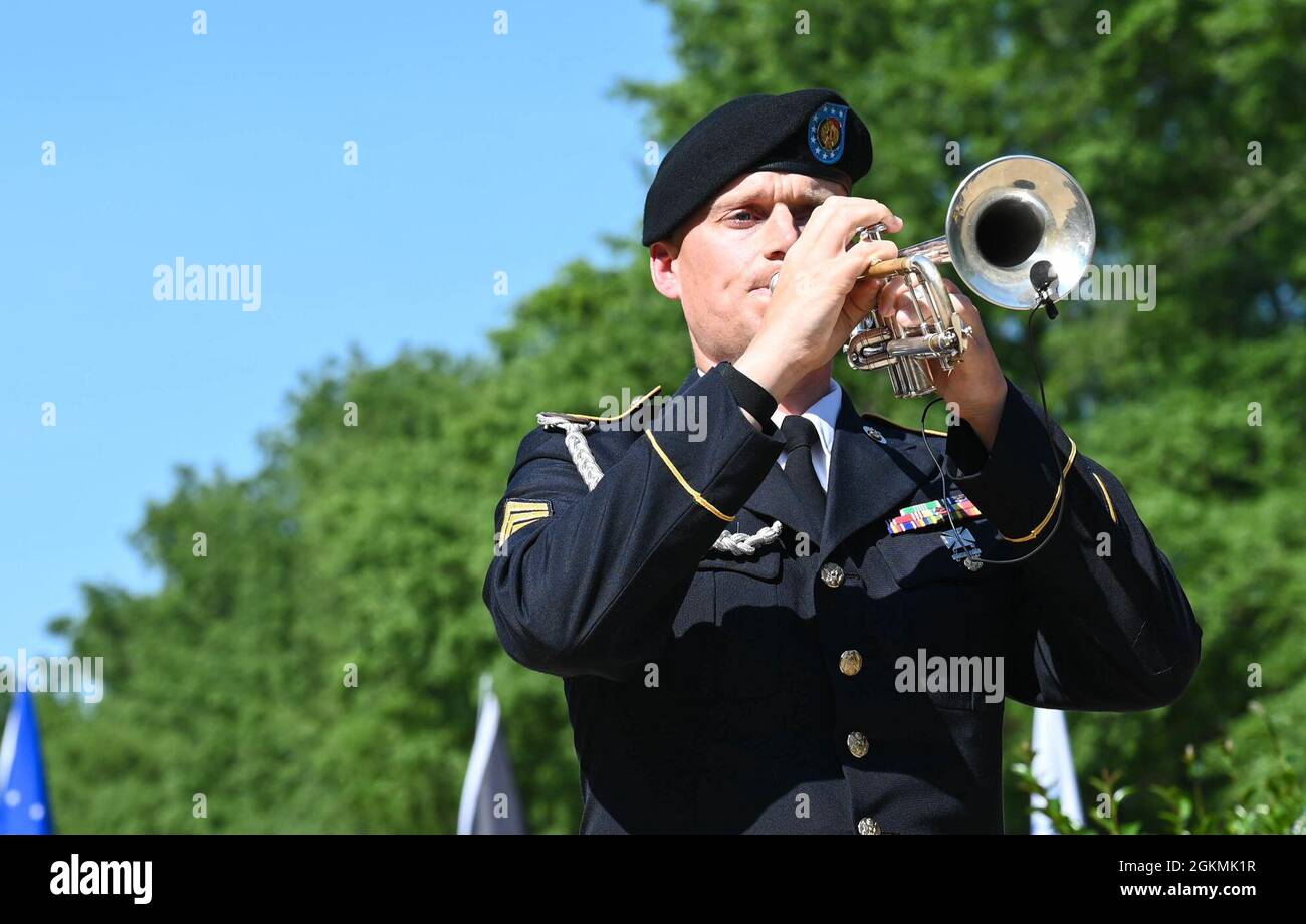 Commemoration ceremonies hires stock photography and images Alamy