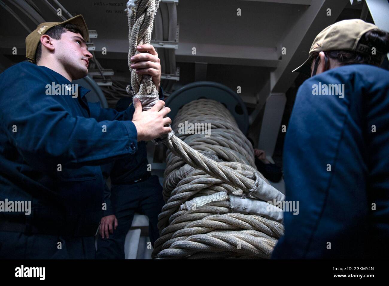 210601NHG8461031 YOKOSUKA, Japan (June 1, 2021) Sailors store a