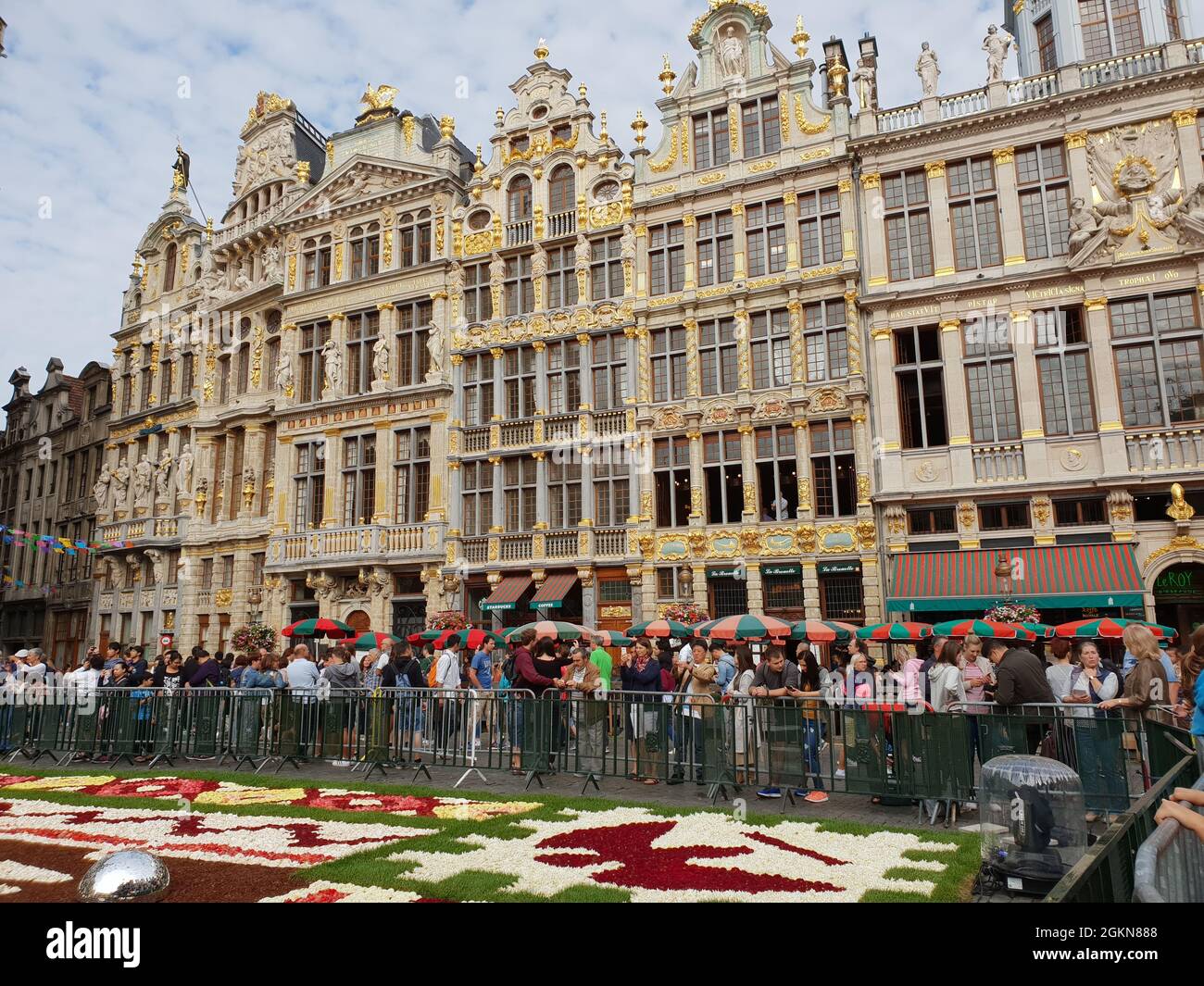 Brüssel - Grand Place - Herz und Bühne der Stadt (Blumenteppich 2018) Stock Photo