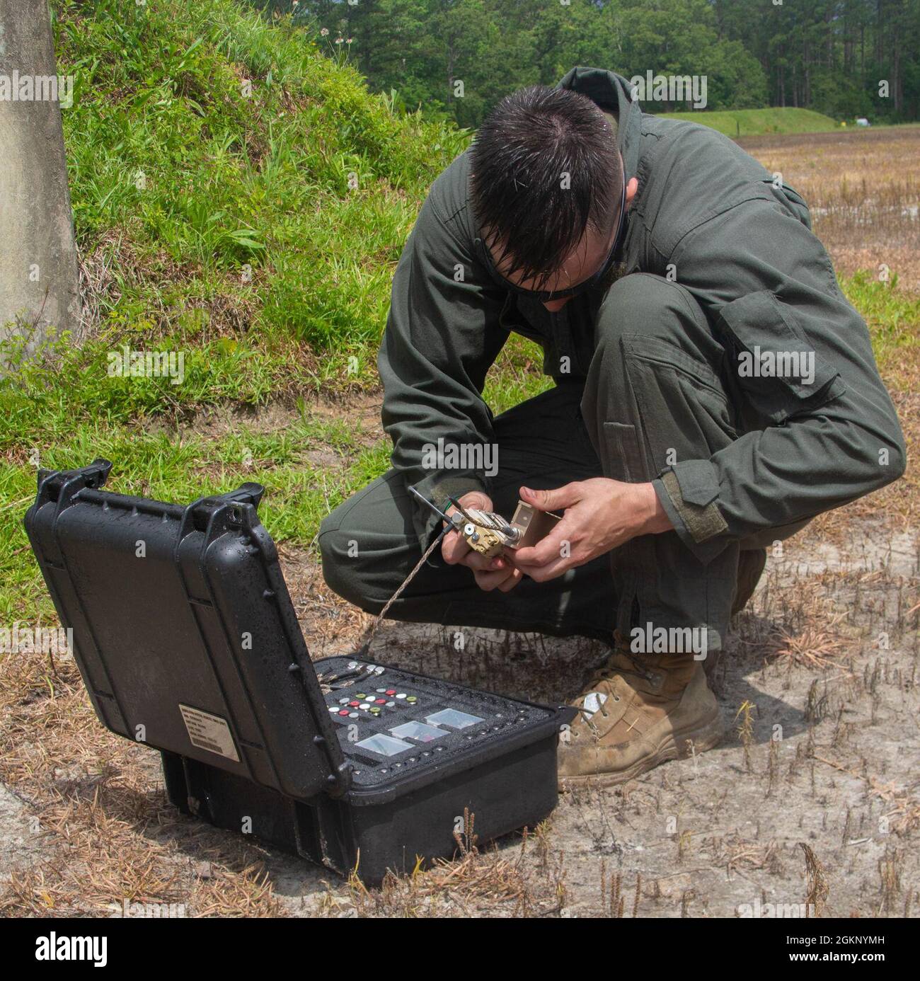 Detonating device hires stock photography and images Alamy
