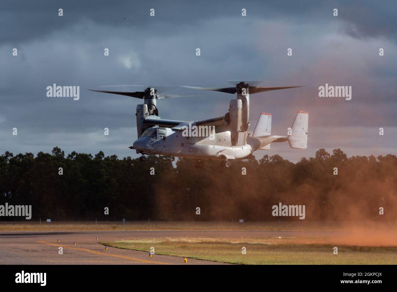 An MV-22B Osprey with Marine Rotational Force – Darwin, descends to the runway during Exercise Darrandarra at Gove Airport, Nhulunbuy, NT, Australia, June 12, 2021. The MV-22B flew from Darwin to Nhulunbuy to deliver troops and equipment to support the exercise, demonstrating the Marine Corps’ long range airborne operation capabilities. Darrandarra, meaning “together,” demonstrates the Marines Corps’ ability to operate with the Australian Defence Force and train to reinforce embassies in response to crisis and contingencies in the Indo-Pacific region. Stock Photo