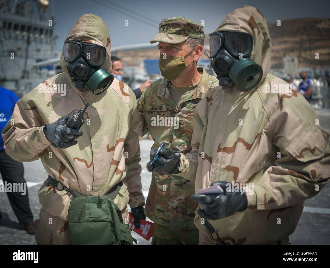 U.S. Army Maj. Gen. Andrew M. Rohling (center), U.S. Army Southern ...
