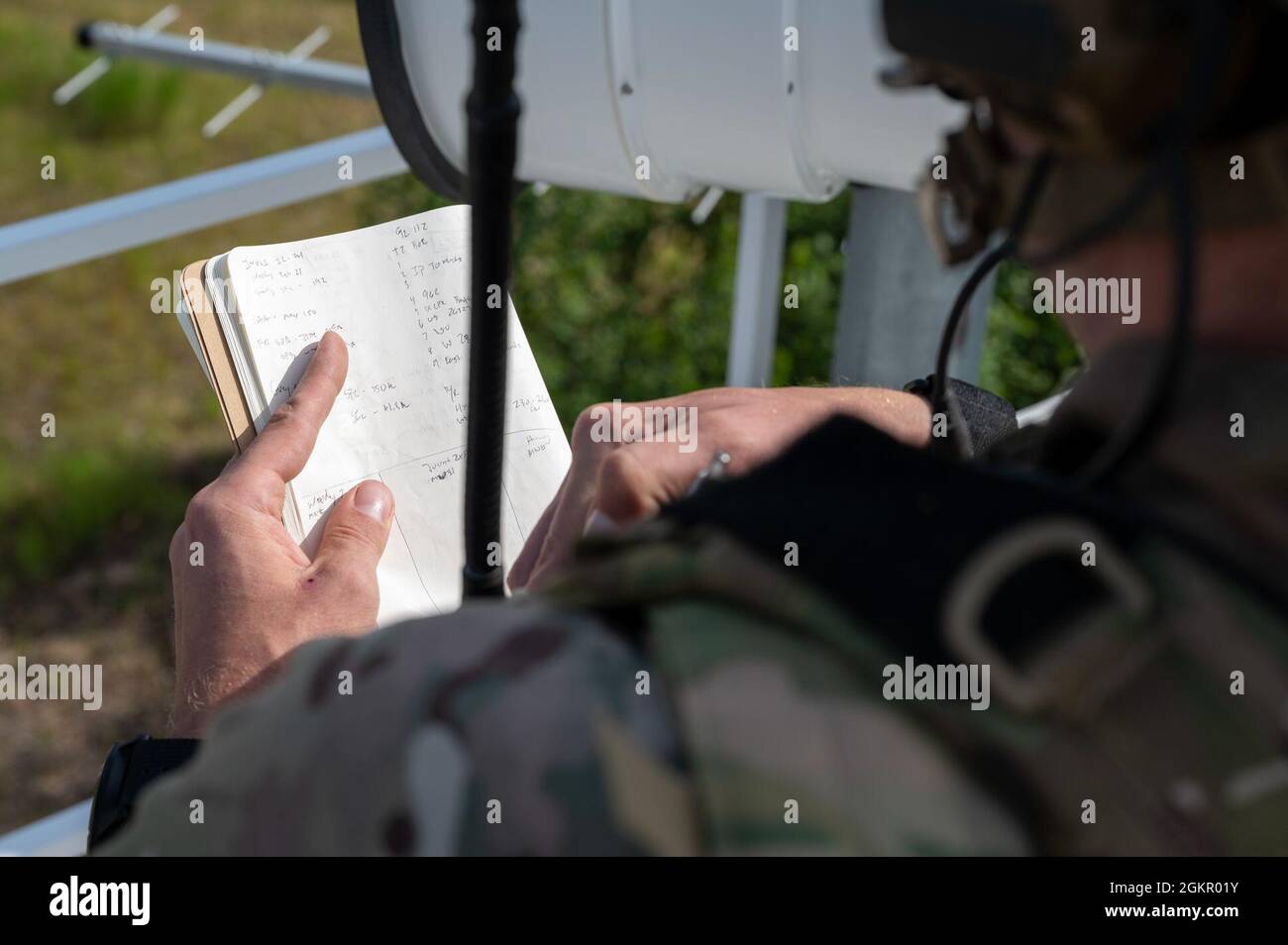 U.S. Air Force Staff Sgt. Aaron Byrne, 10th Air Support Operations ...