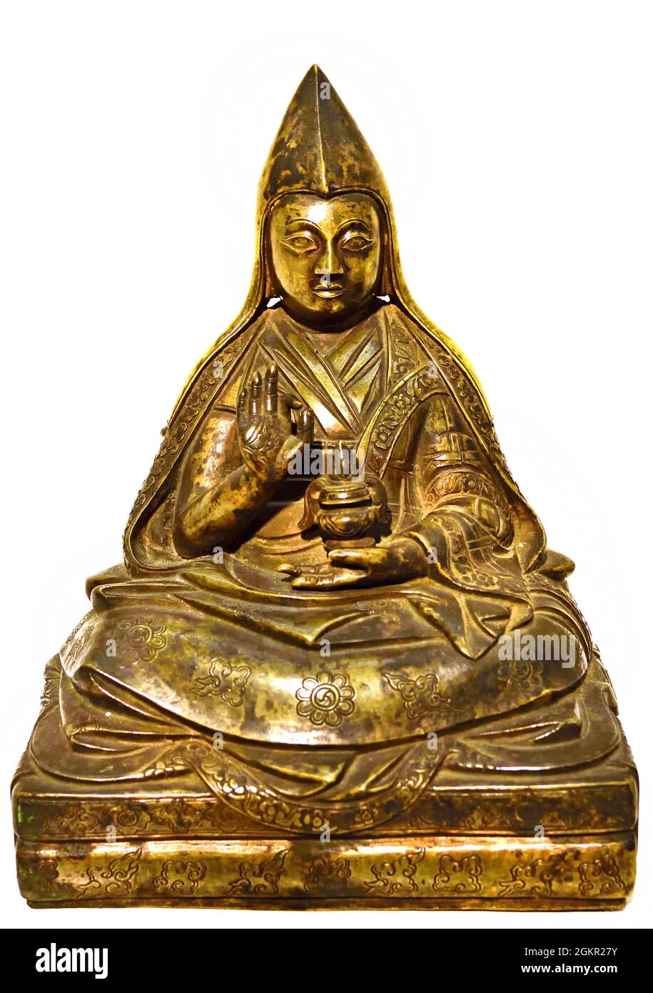 Lama Dpal ldan tshul khrims 1700 - 1800 9copper, 19cm × 14cm × 12,5cm, Central Tibet, Image of the lama Dpal ldan tshul khrims (1333-1399), one of the masters in the transmission of the Lam 'bras ('Path and result') doctrine within the Sakyapa school of Tibetan Buddhism. Stock Photo