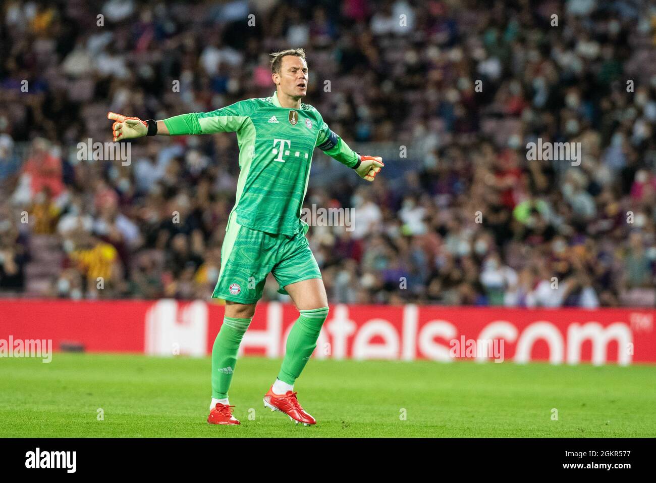 Barcelona, Spain, September 14, 2021, Manuel Neuer of Bayer Munich celebrating a goal scored by Thomas Muller during the UEFA Champions League, football match played between FC Barcelona and Bayern Munich at Camp Nou Stadium on September 14, 2021, in Barcelona, Spain - Photo: Marc Gonzalez Aloma/DPPI/LiveMedia Stock Photo