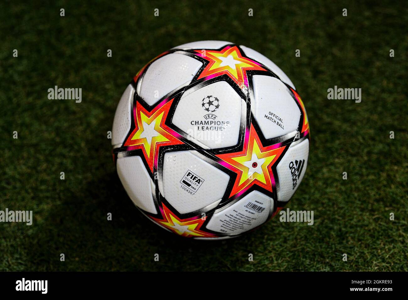 Malmo, Sweden. 14 September 2021. The official UEFA Champions League  2021-2022 match ball Adidas 'Pyrostorm' is seen prior to the UEFA Champions  League football match between Malmo FF and Juventus FC. Credit: