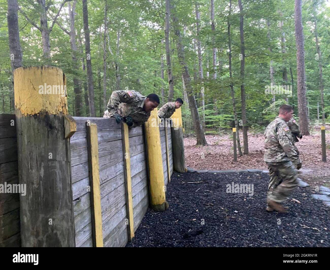 U.S. Army Soldiers attending the U.S. Army Aviation Center of ...