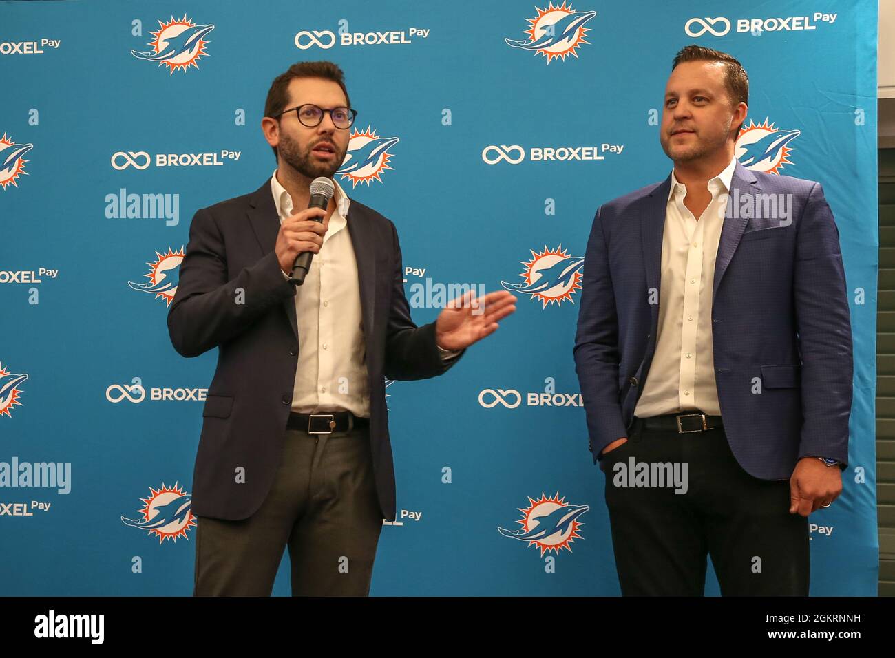 Miami, FL. USA; September 14, 2021; Tuesday, September 14, 2021; Miami, FL.  USA; Broxel Pay CEO and founder, Gustavo Gutierrez, addresses the media  during the Hard Rock Stadium Media Tour and Tasting