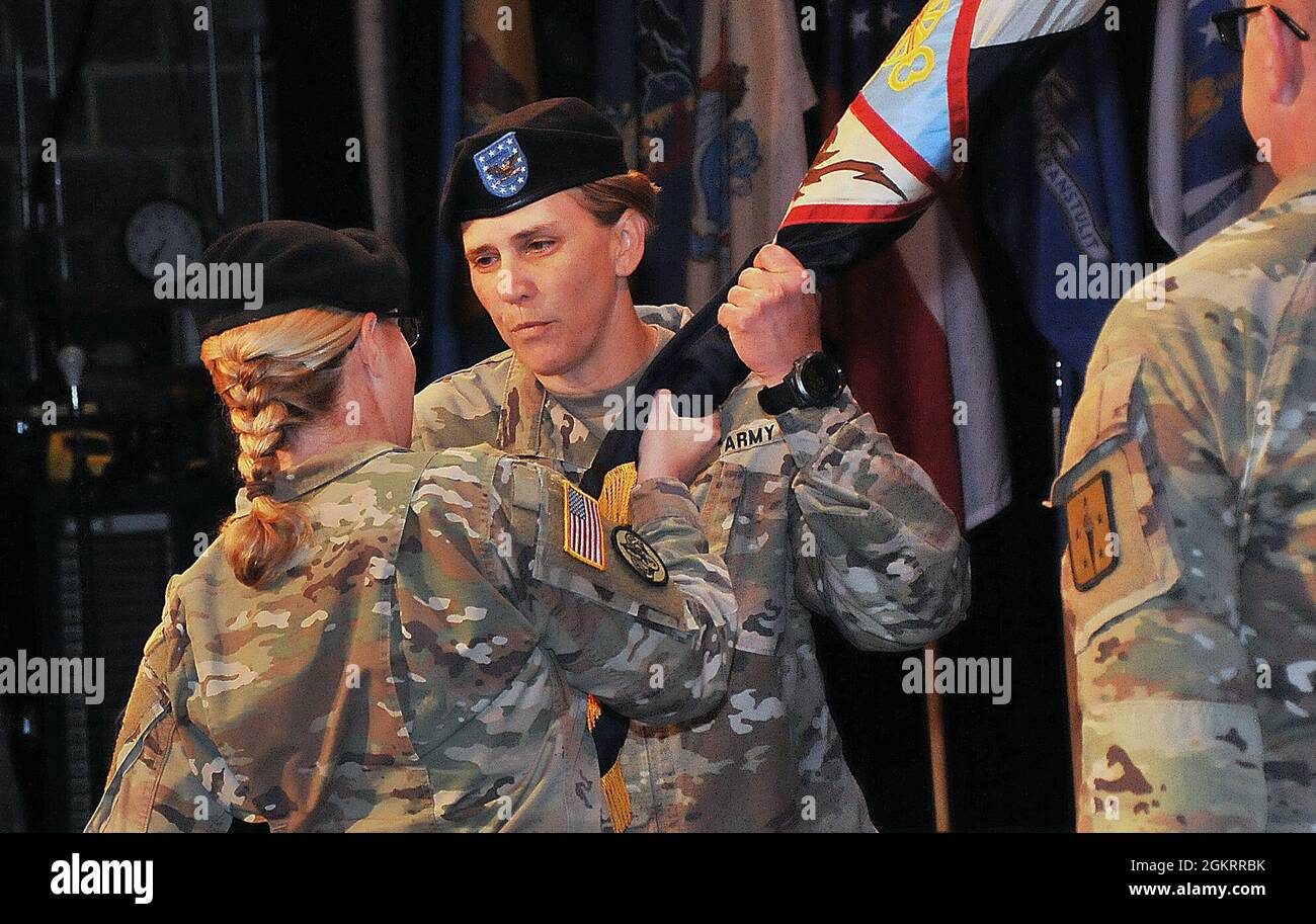 col-toni-m-rieke-accepts-the-23rd-quartermaster-brigade-colors-from