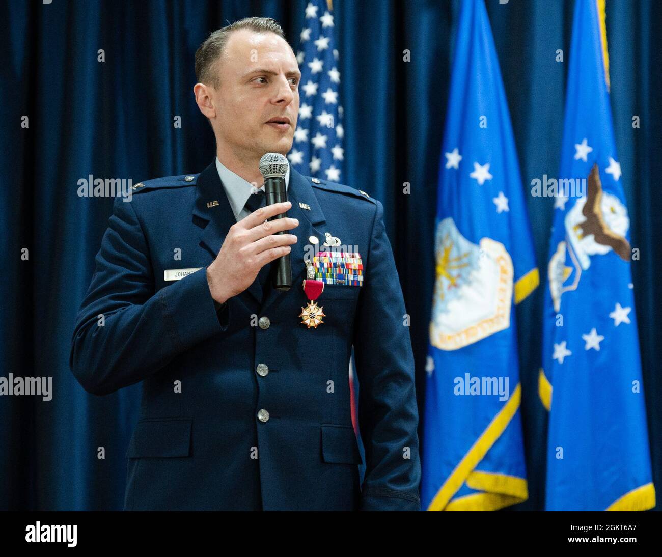 Col. Michael Johanek, Air Force Global Strike Command director of intelligence, surveillance and reconnaissance, makes remarks during his retirement ceremony at Barksdale Air Force Base, Louisiana, June 25, 2021. Johanek provided policy and guidance to bolster AFGSC intelligence, surveillance and reconnaissance capabilities. Stock Photo