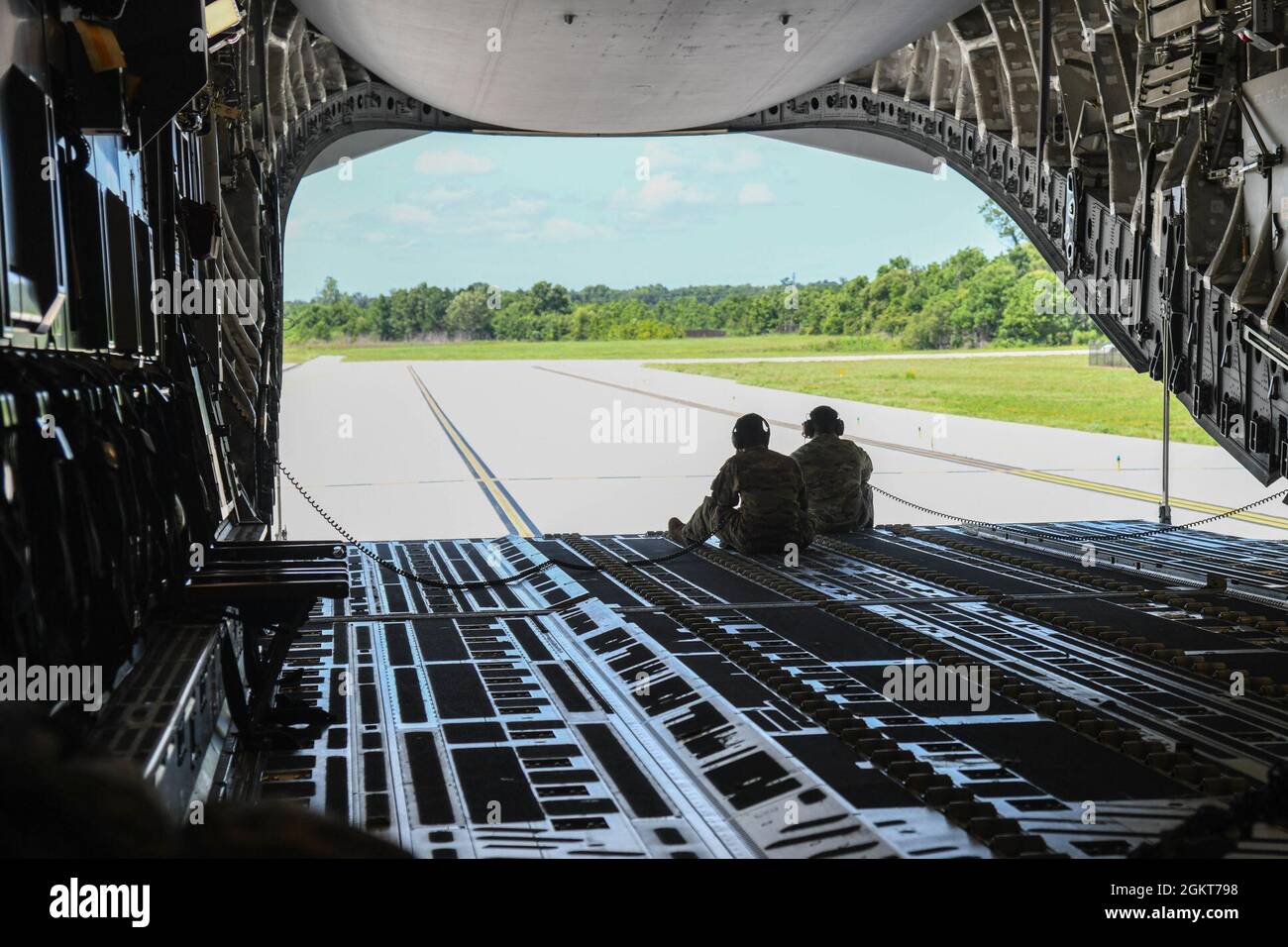 437th aw hi-res stock photography and images - Alamy