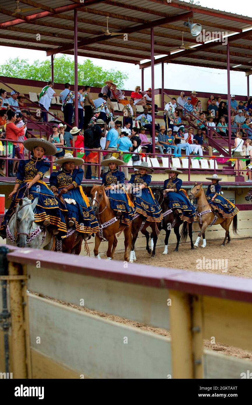 Charreada hi-res stock photography and images - Alamy