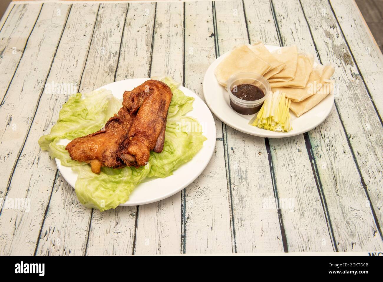 Crispy skin duck hi-res stock photography and images - Alamy