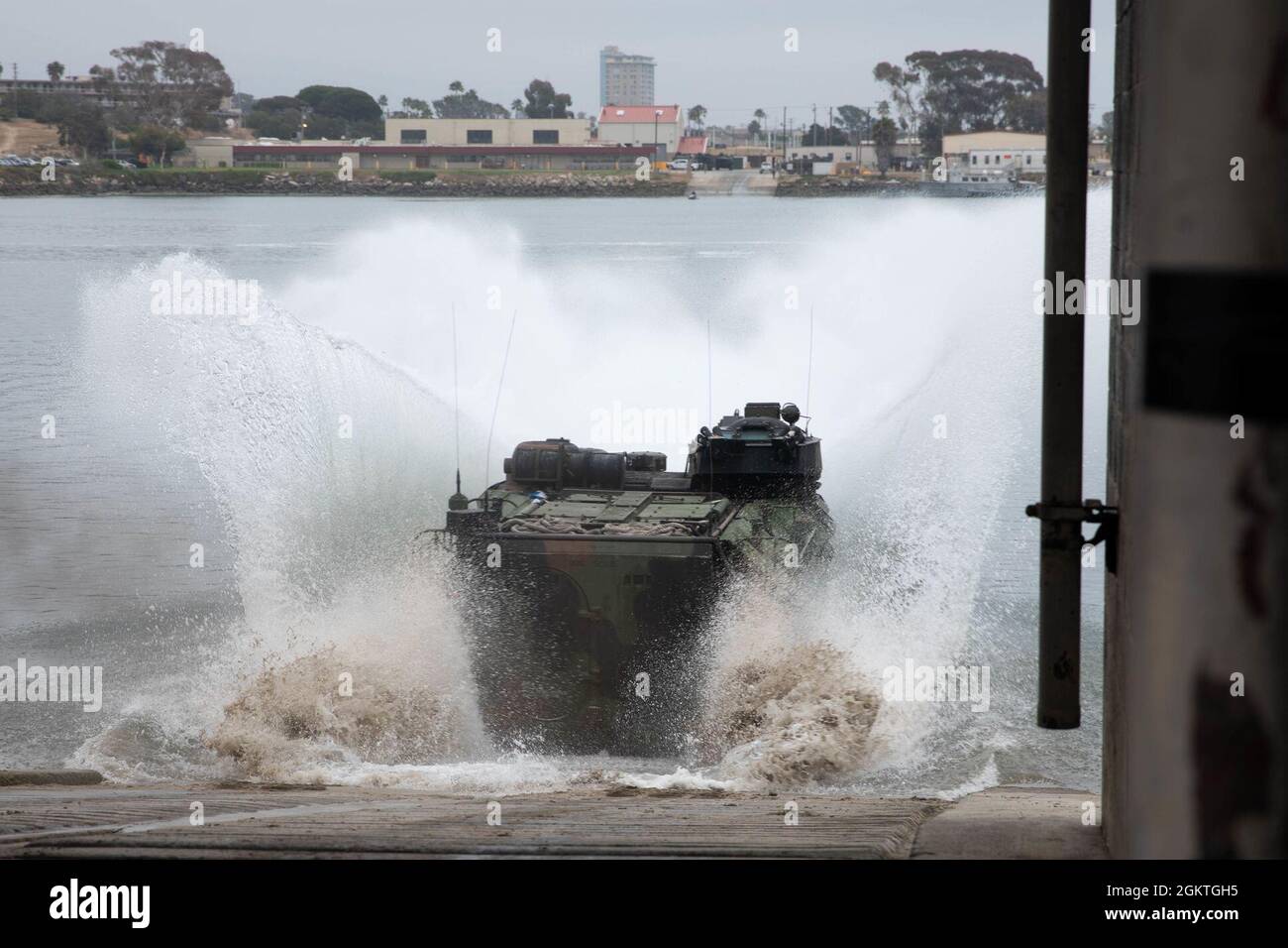 Aav splash hi-res stock photography and images - Alamy