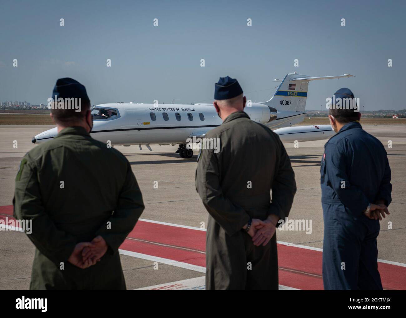(Left to right) U.S. Air Force Col. Jason Gingrich, incoming 39th Air ...