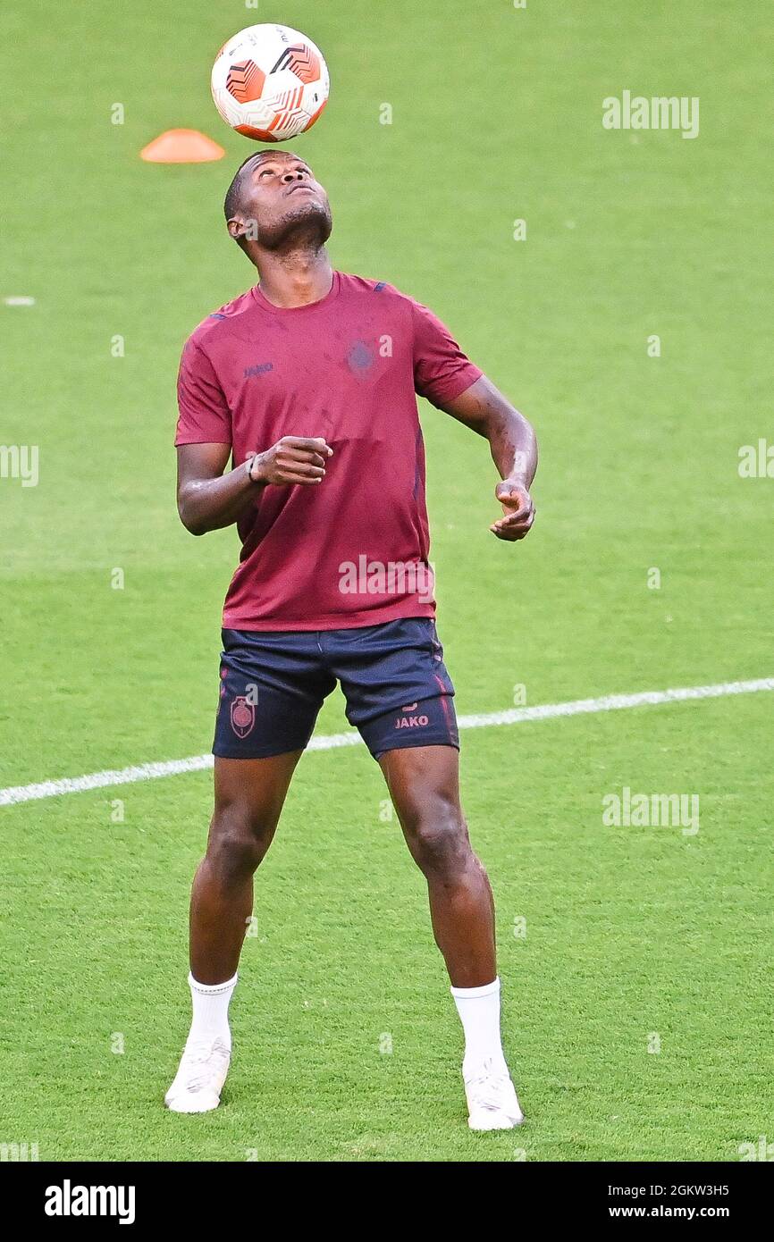 Antwerp's Ally Samata Mbwana pictured in action during a training session of Belgian soccer team Royal Antwerp FC, Wednesday 15 September 2021, in Pir Stock Photo