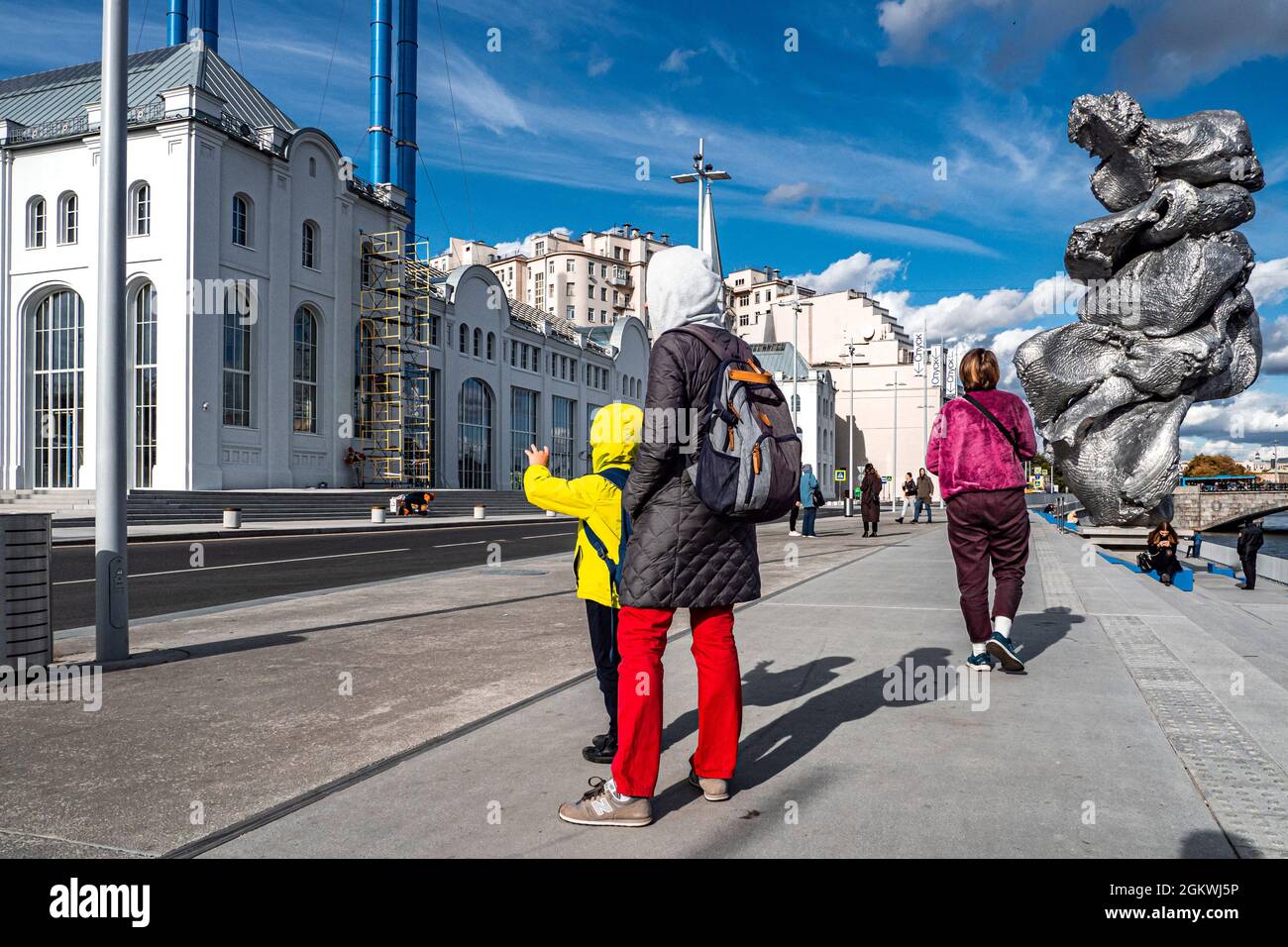 Russia, Moscow. Sculpture 'Big clay No. 4' by Swiss artist Urs Fischer