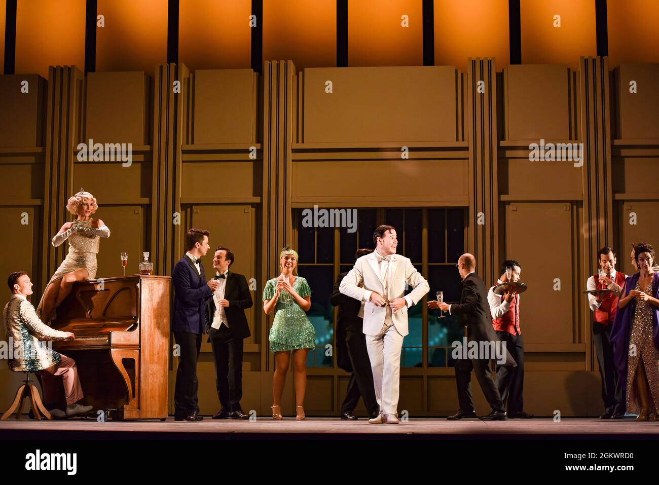 Barcelona Cataluña España  teatro tivoli estrena bailando baji la lluvia Stock Photo