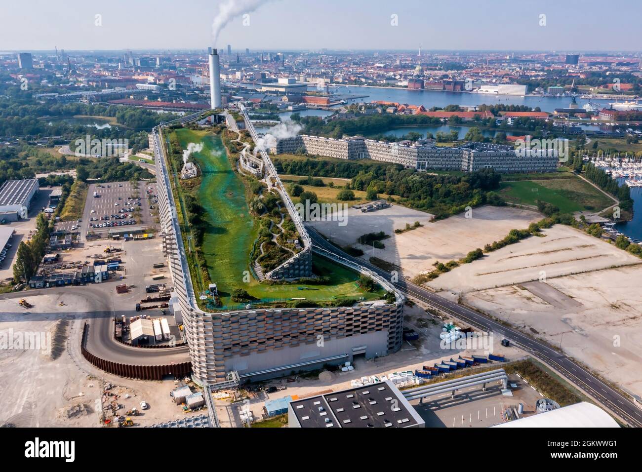 Waste-to-Energy Power Plant in Copenhagen with the ski area on the roof  Stock Photo - Alamy