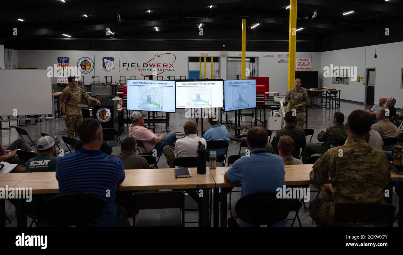 Civilian pilots hires stock photography and images Alamy