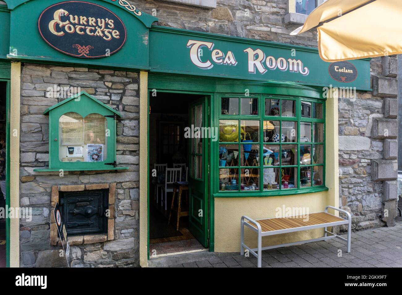 Relaxation rooms hires stock photography and images Alamy