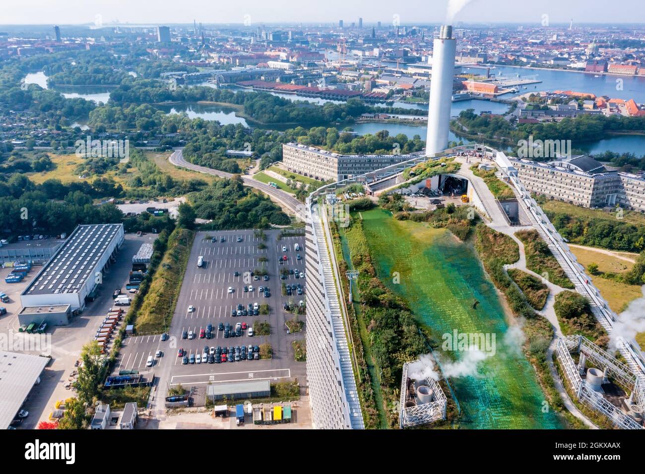 Waste-to-Energy Power Plant in Copenhagen with the ski area on the roof  Stock Photo - Alamy